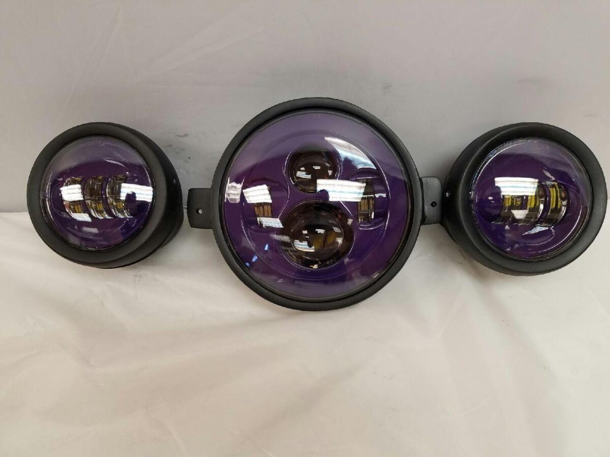 7″ Kawasaki Voyager & Vaquero DAYMAKER Headlight Dual 4.5″ 4 1/2″ Auxiliary AUX Purple Spot
