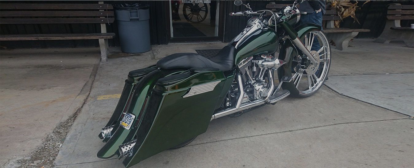 thumbnail image 2 of Cavalry Stretched Rear Bagger Filler Extension Fender Overlay For Harley Davidson Touring (Primered, 2-Piece) 2 of 3