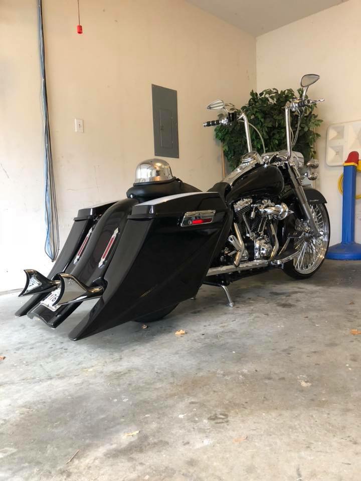 Bagger Stretched Saddlebags Touring Harley Road King Softail Deluxe ...